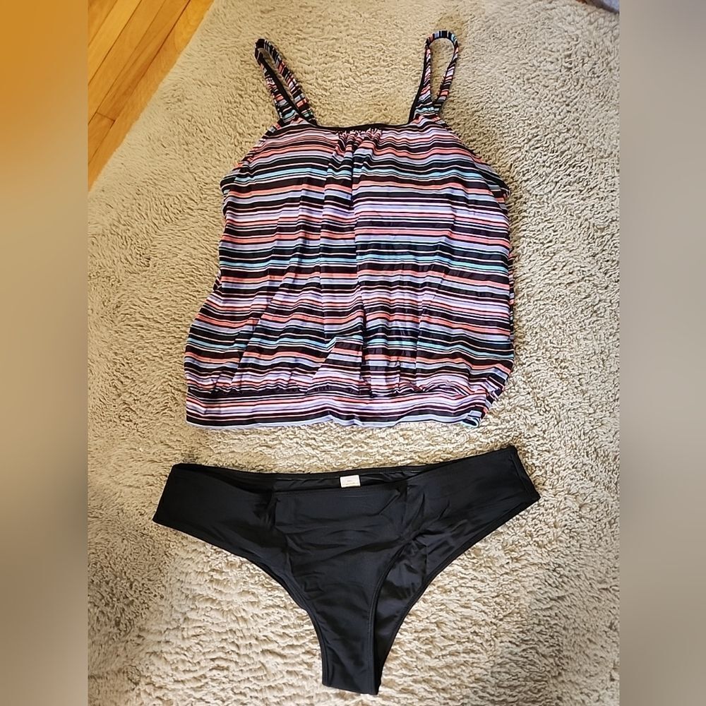 Walk On Beach Swimsuit Striped Two Piece Black Pink 2xl XXL Padded bra area.